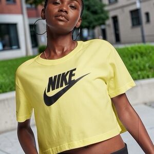 NEW, NIKE, Yellow Cropped Logo Tee, Cotton Graphic Crop Top, Large